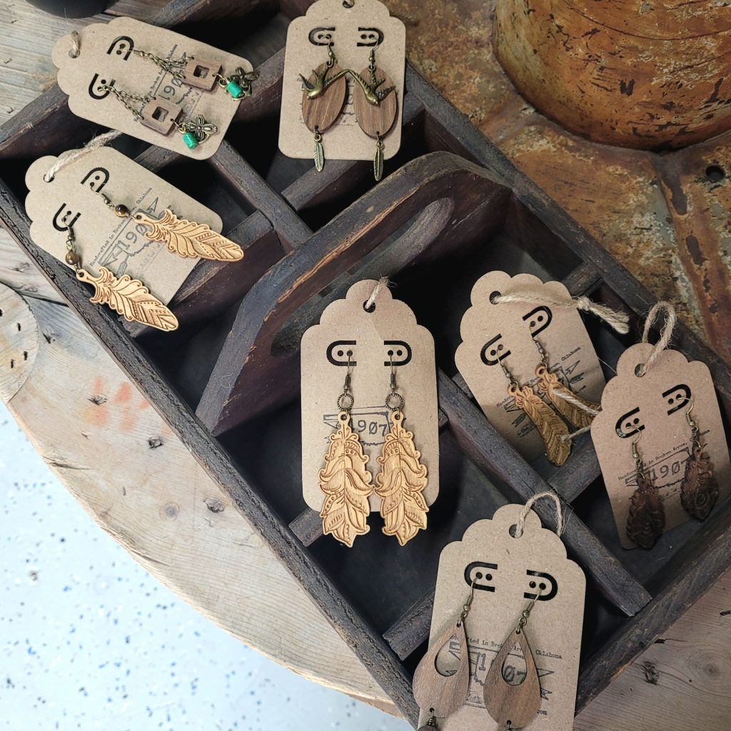 Jewelry Bar