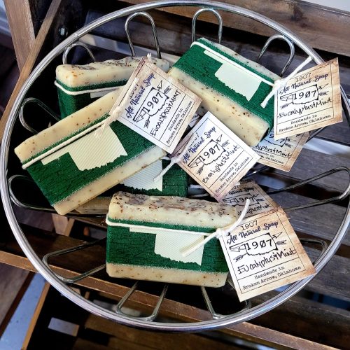 il_fullxfull.5644149925_ih5n.jpg Handmade Eucalyptus Peppermint Soap: Natural Cold-Process Skincare