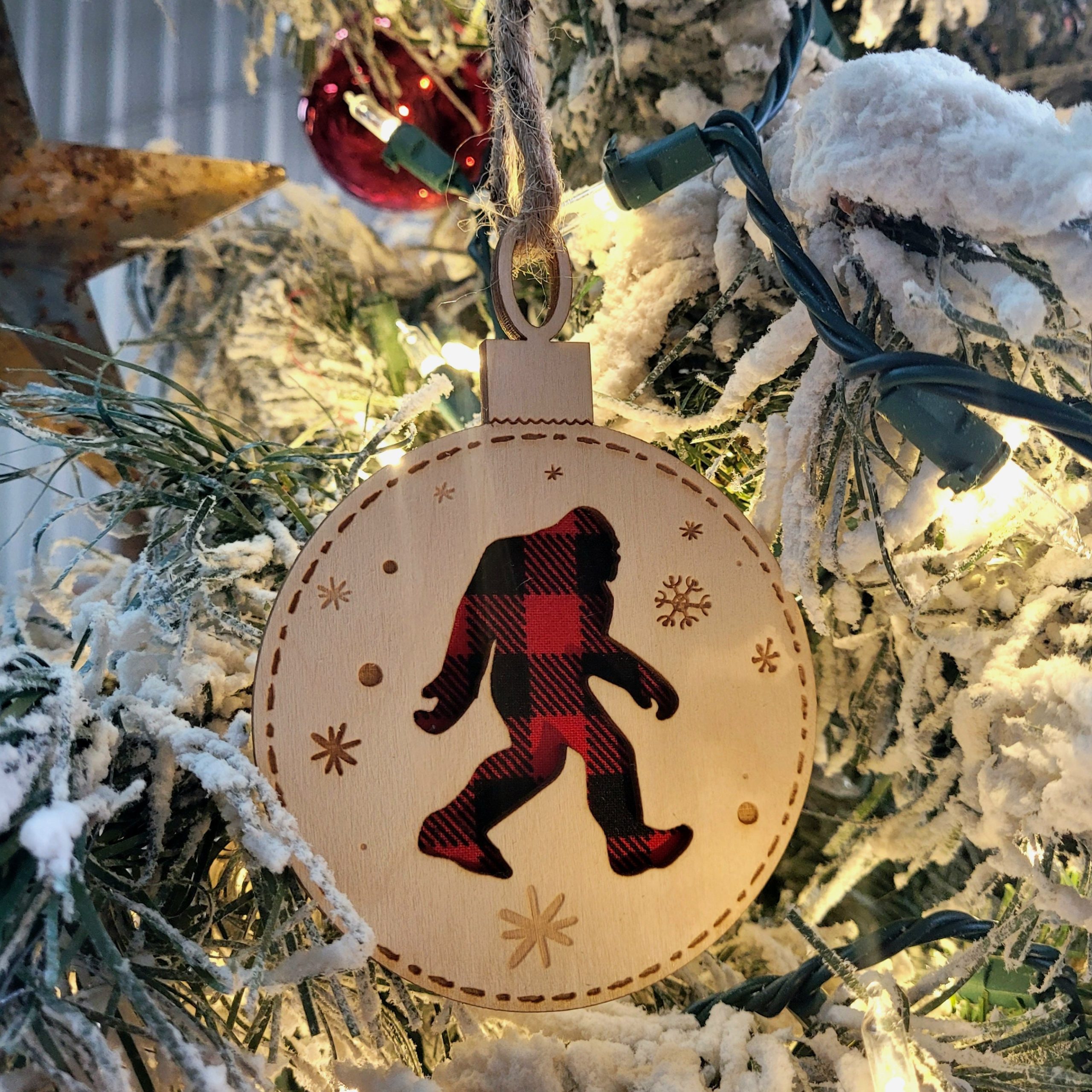 Bigfoot Buffalo Plaid Christmas Ornament: Rustic Sasquatch Gift - Image 2