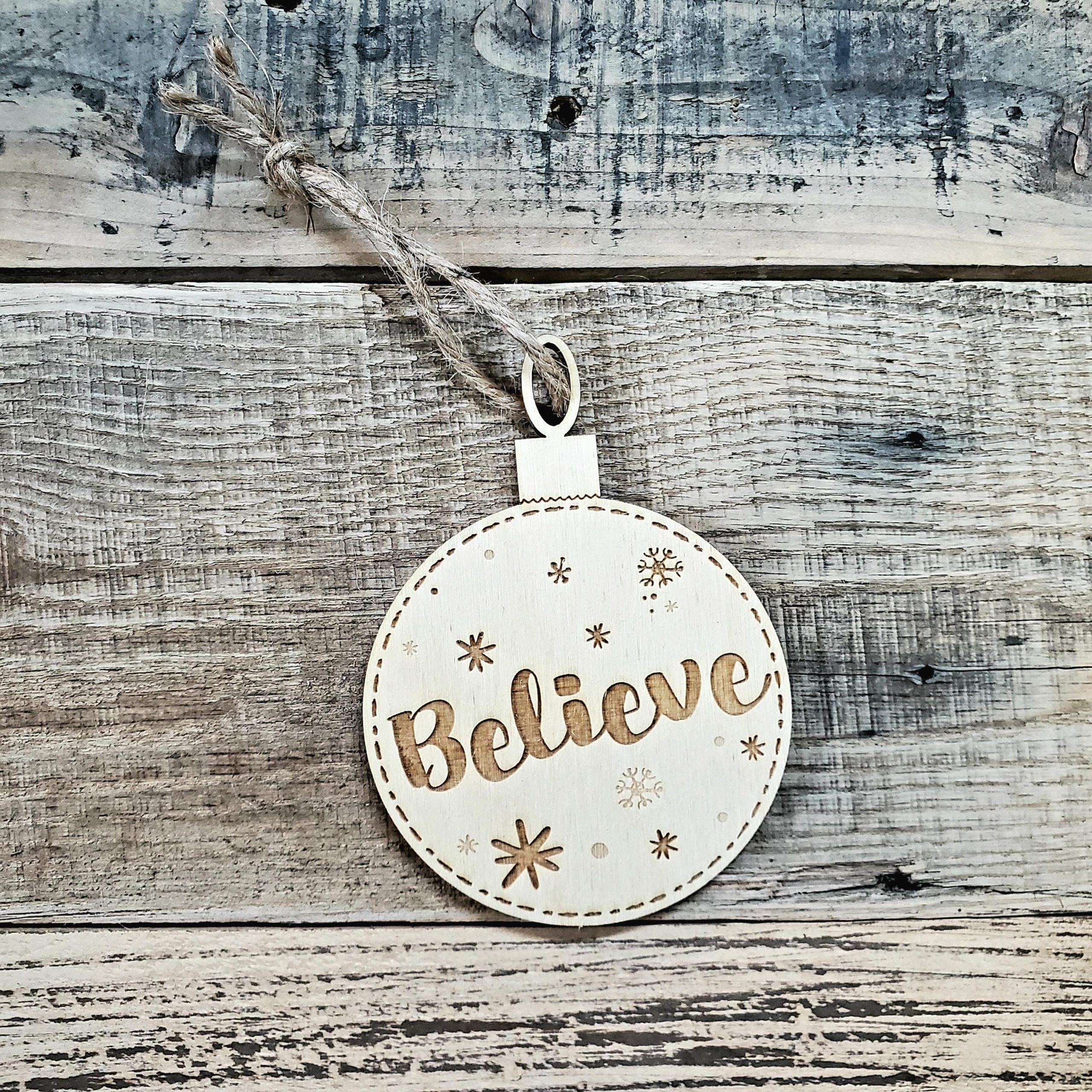 Bigfoot Buffalo Plaid Christmas Ornament: Rustic Sasquatch Gift - Image 3